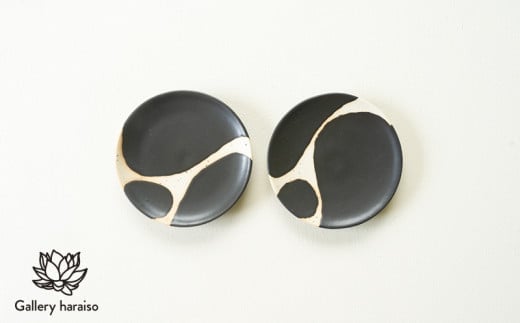 
            【沖縄のかわいい器】陶factory509 モノクロ皿小　ペア／ブチ
          