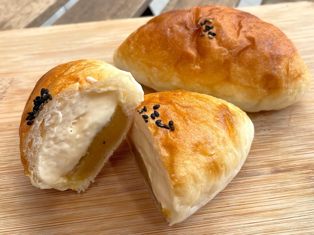 
                  【２０２６年９月中旬～発送】安納芋あんシューパン　１２個　0122-2608
                