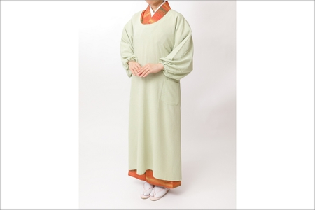 【割烹着】丹後ちりめん割ぽう着 グリーン フリーサイズ ポケット付 キッチン用品 エプロン 割烹着 かっぽうぎ ちりめん 料理 グリーン ふるさと 納税 キッチン用品 丹後ちりめん 縮緬 洗濯OK 撥水効果 国産 日本製 京都 送料無料