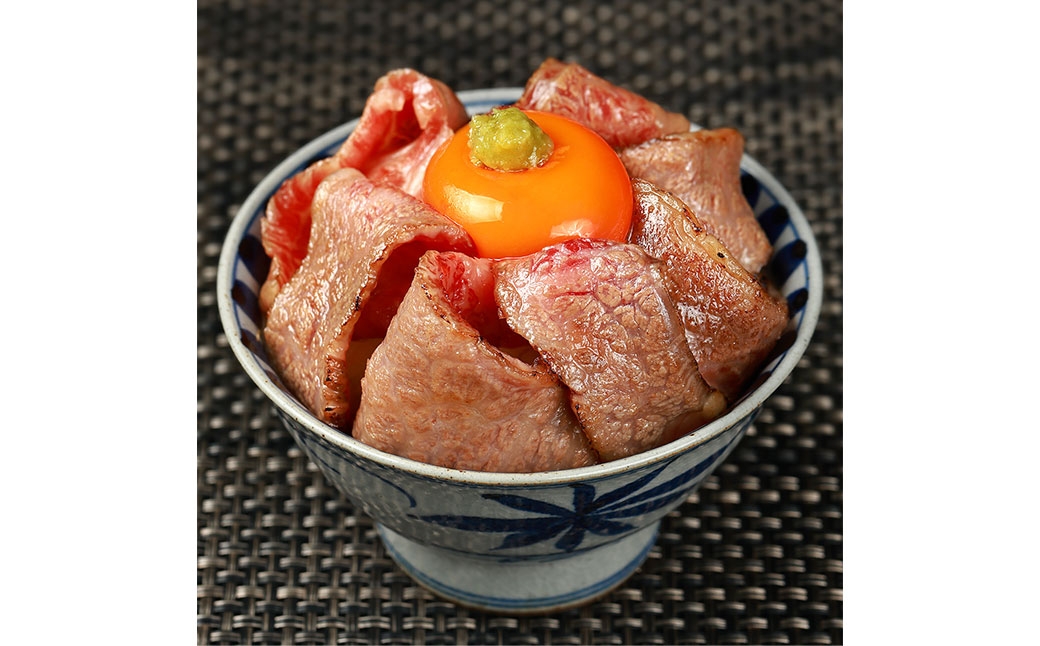 【和牛セレブ】神戸牛肩ロース焼肉切り落とし 約400g（黒折箱入り）