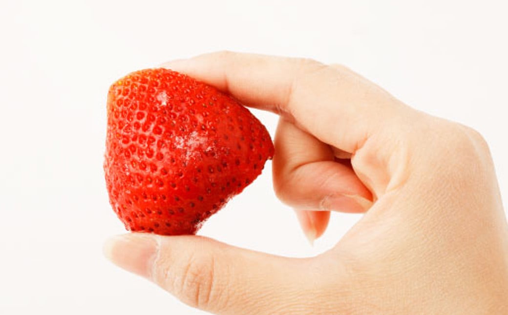 【特別栽培】うるう農園 冷凍あまおう 1kg【2025年2月上旬発送開始】あまおう イチゴ いちご 苺 フルーツ 果物