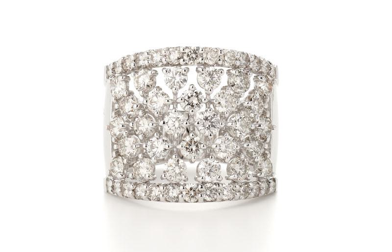 ARC-EN-CIEL プラチナ ダイヤリング（計 3.0ct）【鑑別書付き ジュエリー プレゼント ギフト ファッション アクセサリー 贈り物 贈答 お祝い 記念日】 J007-1