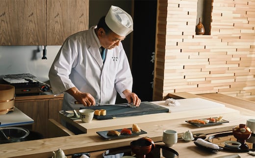 
別館すし処「神の前」料理長おまかせ寿司コースお食事券(2名様1組)
