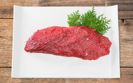 【 ジビエ 】鹿肉 ロース 250g｜サステナブル SDGs 新鮮 低カロリー ヘルシー 熟成 ステーキ 焼肉 シカ 小分け ジビエ食材 YZ-4