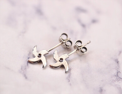 風魔小太郎　耳に刺さる手裏剣ピアス（シルバー）【 ジュエリー アクセサリー 神奈川県 小田原市 】