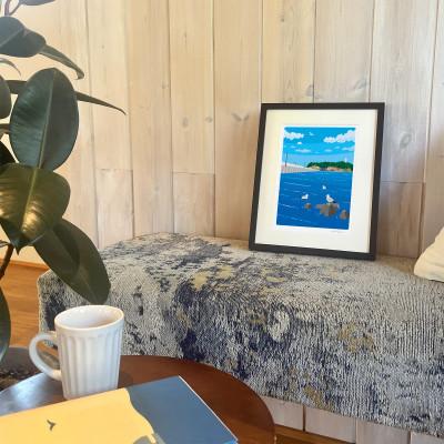 ふるさと納税 茅ヶ崎市 湘南・茅ヶ崎で描く、海を感じるイラストアート『ジークレーアートフレーム　SL-13』(小:八つ切) |  | 01