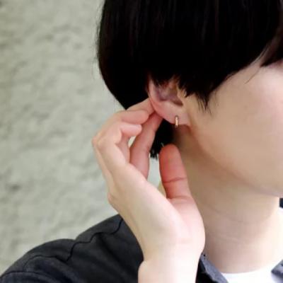 ふるさと納税 甲府市 SV925 (イエローメッキ)イヤリングコンバーター　キュービックジルコニア付　9000301763 |  | 01