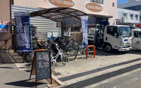 お墓の工場見学ガイドツアー
