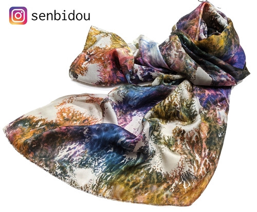 
                  墨流し染　シルク　ロング　ストール　カラフル珊瑚柄　大判 ／ 染美堂 絹 サテン織 奈良県 葛城市【snbd014】
                