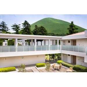 東急バケーションズ伊豆高原 1泊宿泊利用券(1室6名様迄)【1636239】