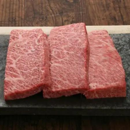 熊本和牛あか牛ザブトンステーキ360g(あか牛ザブトンステーキ120g×3)(益城町)【配送不可地域：離島】【1770607】