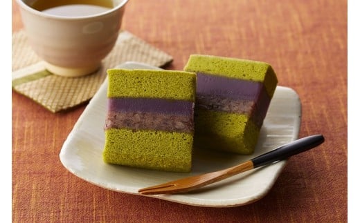 
                  110 餅信 水と緑の散歩道  16個
                