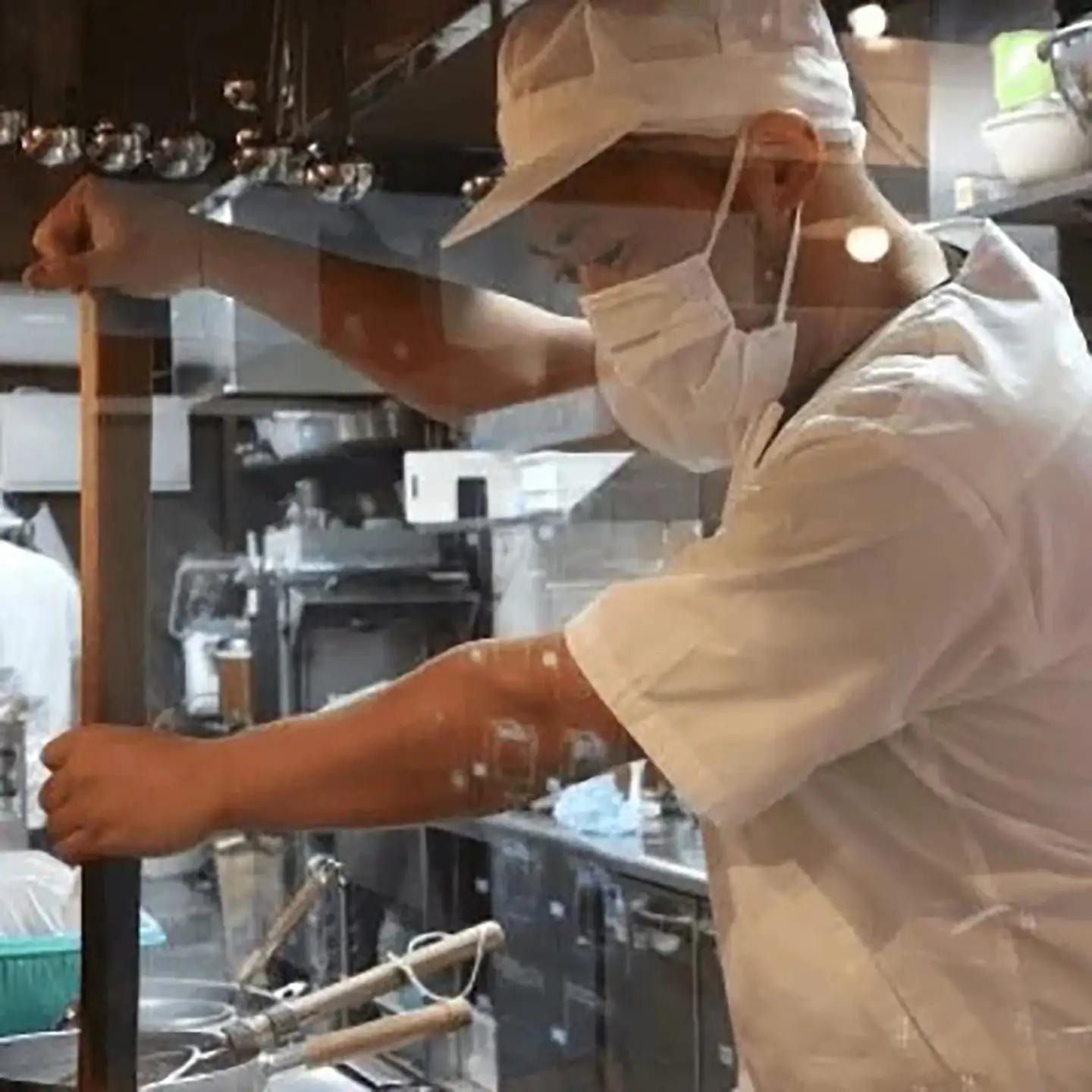 もつ煮 1.2kg 油ヤ食堂の特製もつ煮食べ比べ