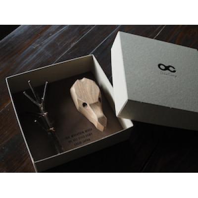 ふるさと納税 香美市 【オーチョキャンプ】壁掛けオブジェ　シカ　インテリア　くるみ材 |  | 01