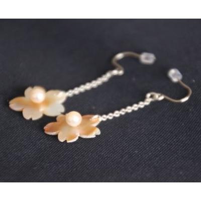 ふるさと納税 志摩市 貝と真珠　ピアス【桜:マベ】 |  | 03