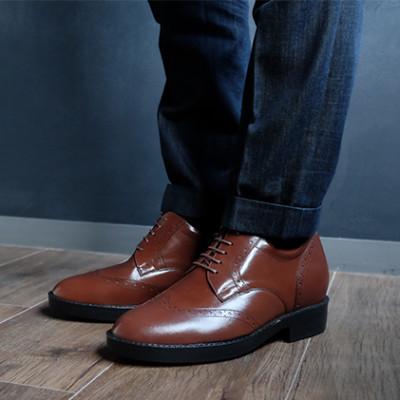 ふるさと納税 大和郡山市 カンガルー革ウイングチップ 7cmアップシークレットシューズ ブラウン 26cm No.232 |  | 02