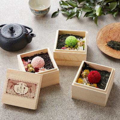 ふるさと納税 宇治市 【お花とお茶葉のアレンジメント】茶和花(宇治駅)レッド |  | 01