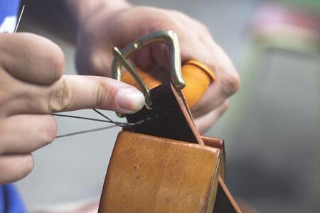 【minca】細幅20mmベルト/36インチ  栃木レザーの希少な「ハーネスレザー」使用の贅沢な1枚革のレザーベルト/チョコ/HL-B04/CHOCO　730