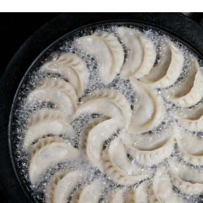 ふるさと納税 諫早市 餃子のかわしもの焼き餃子　業務用45個入りパッケージ(約35g×45個) |  | 01