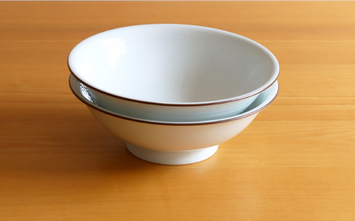 【白山陶器】【定番のシリーズ】白磁千段7寸反りめん丼 2ピースセット【波佐見焼】[TA116]