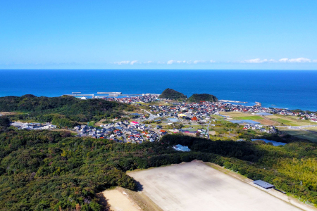 【要事前連絡】ドローン空撮サービス（島根県大田市内撮影限定）【有資格者 ドローン 撮影 自宅 マイホーム 実家 会社 静止画 思い出 記念 不動産 眺望撮影 風景 自然 ゆかりの地 風景写真】