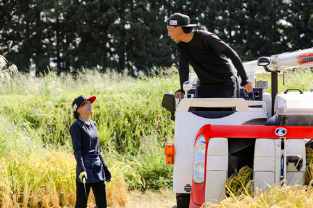 【令和7年産新米】【農家直送】豪雪地・津南町の米農家夫婦が育てた特別栽培魚沼コシヒカリ 3kg×9回（計27kg）