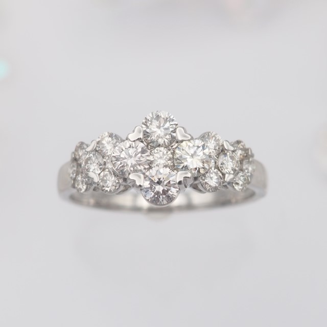 プラチナ 1.0ct ダイヤモンド リング　HR-009429
