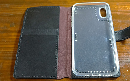 本革製手帳型iPhoneカバー（iPhoneXS 用）ネイビー  F6L-242