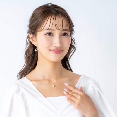 ふるさと納税 神戸市 【5月誕生石】無調色 アコヤ真珠 エメラルド K10WG ペンダント ネックレス チェーン付き |  | 01