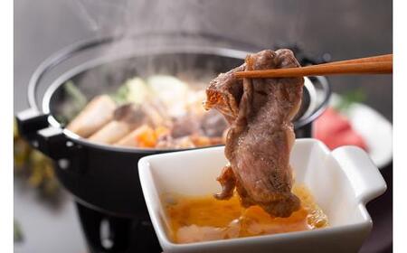 松阪牛 モモ または ウデ すき焼き用 850g ／ 冷凍 多気郡農協 和牛 黒毛 特産品 松阪肉 牛肉 お肉 肉 ブランド牛 すき焼き 鍋 薄切り ご自宅用 家庭用 ギフト 贈答用 産地直送 松阪 