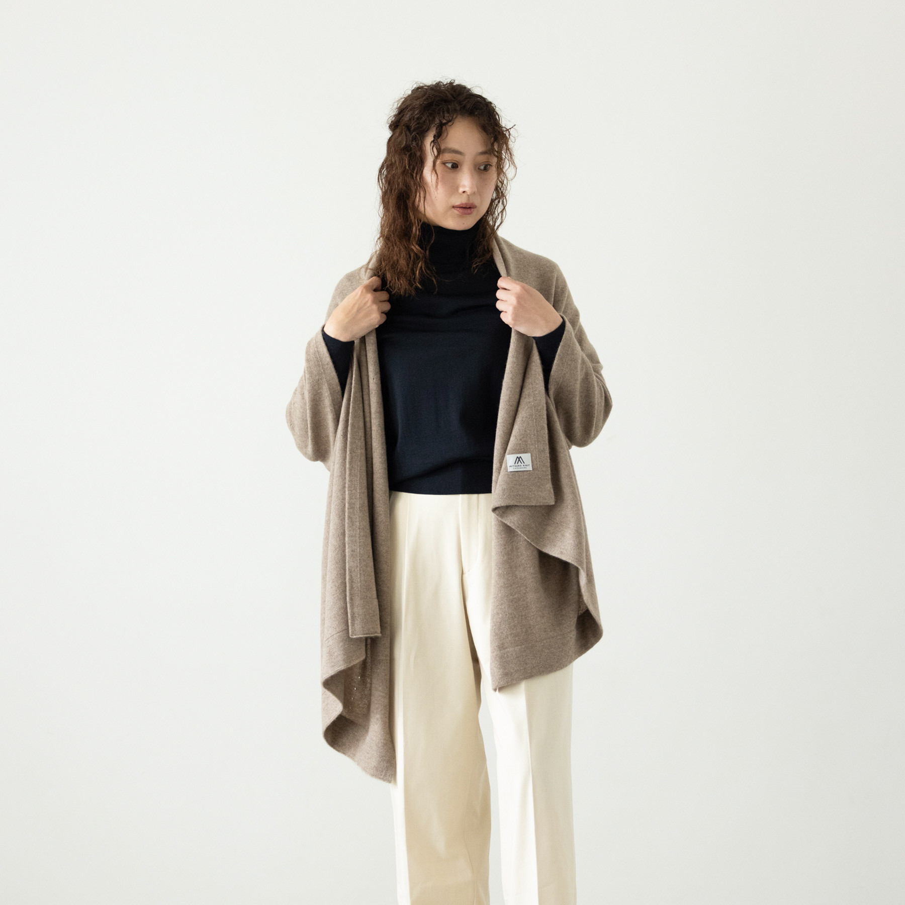 ※着用イメージ画像のカラーは「ブラウン」ですが、本返礼品は「ベージュ」です。