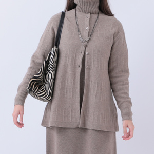 ルーエンローズ カシミヤ 地柄チュニックカーディガン（ブラウン） RU2311-23