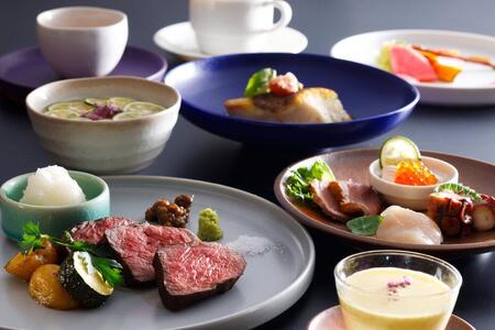 ホテル奈良さくらいの郷 デラックスツインルーム（眺望有）1泊2食 ペア 宿泊券