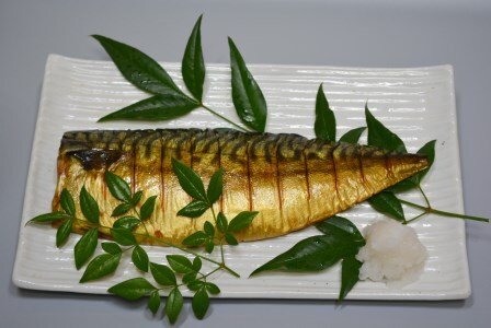 燻製魚セット （甘塩サバ燻製3枚 銀鮭燻製3枚）　燻製 サバ 鯖 銀鮭 鮭