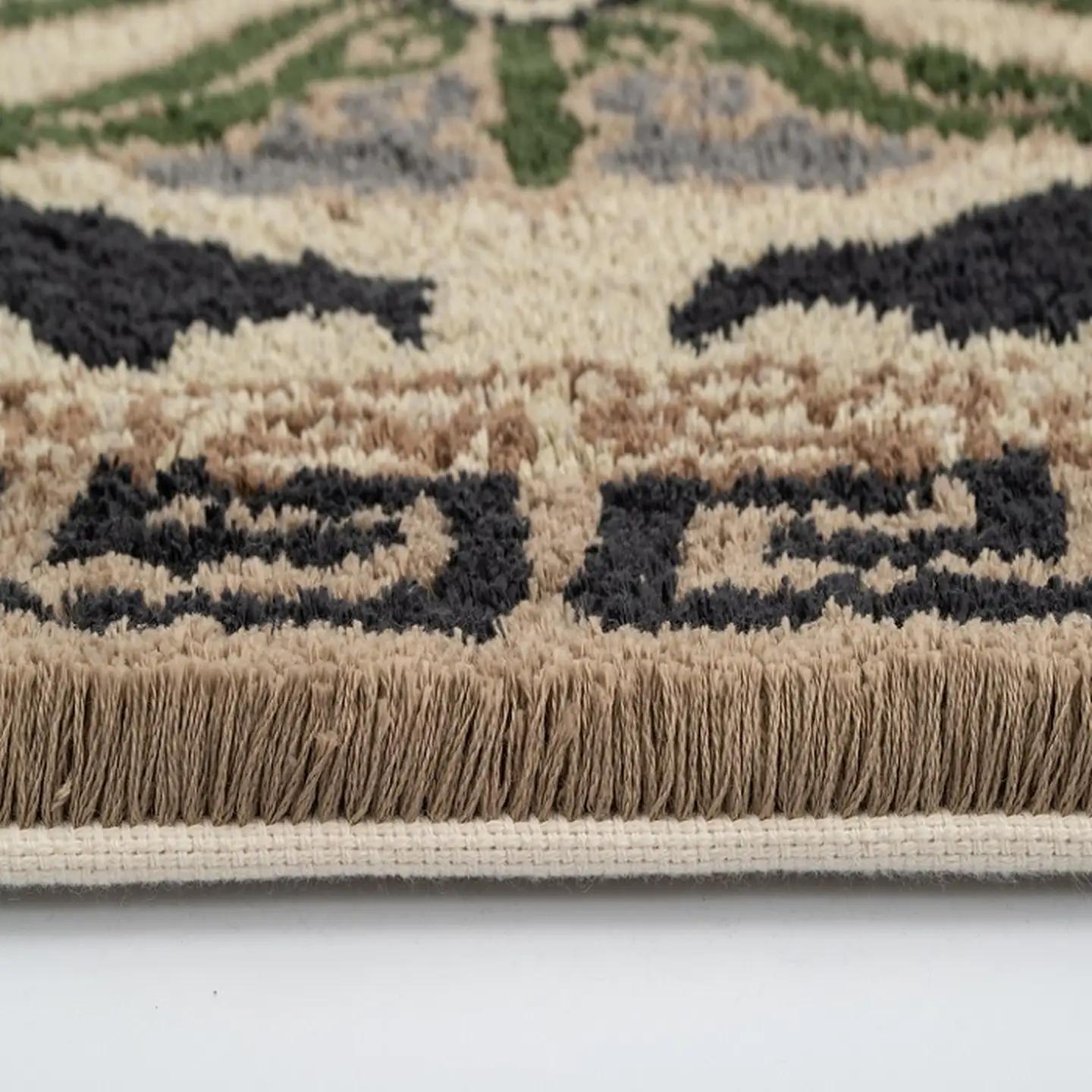 鍋島緞通[手刺繍]蟹牡丹と蝶文縁二重雷文/灰地青：D336-002