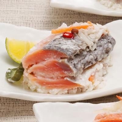 ふるさと納税 石狩市 季節限定　冬の蔵　佐藤水産の秋鮭の飯寿司　450g×2個 |  | 02