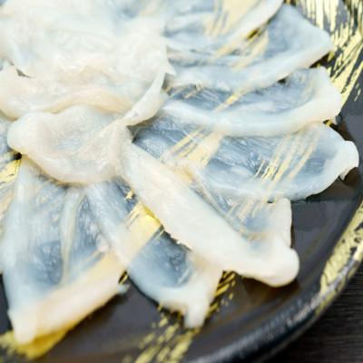 ふるさと納税 中間市 本場九州の味 とらふぐ刺身8皿セット |  | 02