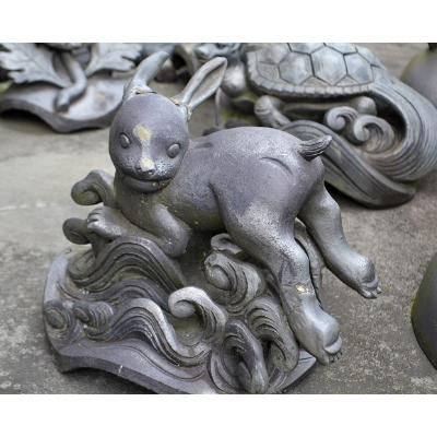 ふるさと納税 平群町 瓦職人手作り　「波乗り兎」の隅蓋 |  | 02