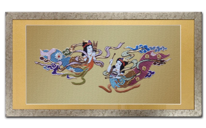 
            額装用 日本刺繍 「飛天」台生地「金」×額装「シルバー」　刺繍 伝統工芸 愛西市/百武打敷店 [AEBR001]
          