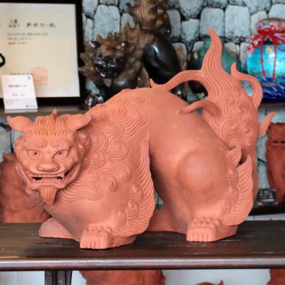 ふるさと納税 与那原町 屋根用シーサー1体(シン韋駄天) |  | 01