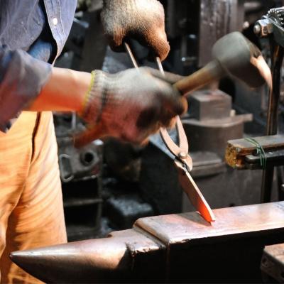 ふるさと納税 三条市 [金次郎] 三徳包丁 刃渡り165mm(両刃) 梨地仕上げ 鋼 ステンレス 燕三条【126S004】 |  | 03