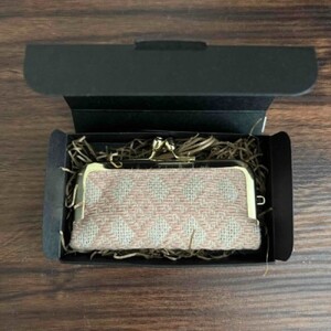 こぎん刺し　印鑑ケース ピンク 摘果染めこぎん糸（薄桃）【ハンドメイド 手作り印鑑ケース 青森 五所川原 こぎん刺し印鑑ケース 中まで赤～いりんごの摘果染 津軽こぎん刺し こぎん刺し雑貨】