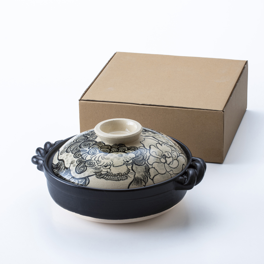 【萬古焼（ばんこやき）】絵付けART工房・平尾製陶  9寸 破墨彩土鍋 「獅子」暮らしの美術品 絵付けアーティストの個性が光るHandmade土鍋│手描き 土鍋 ハンドメイド アート デザイン 鍋_イ