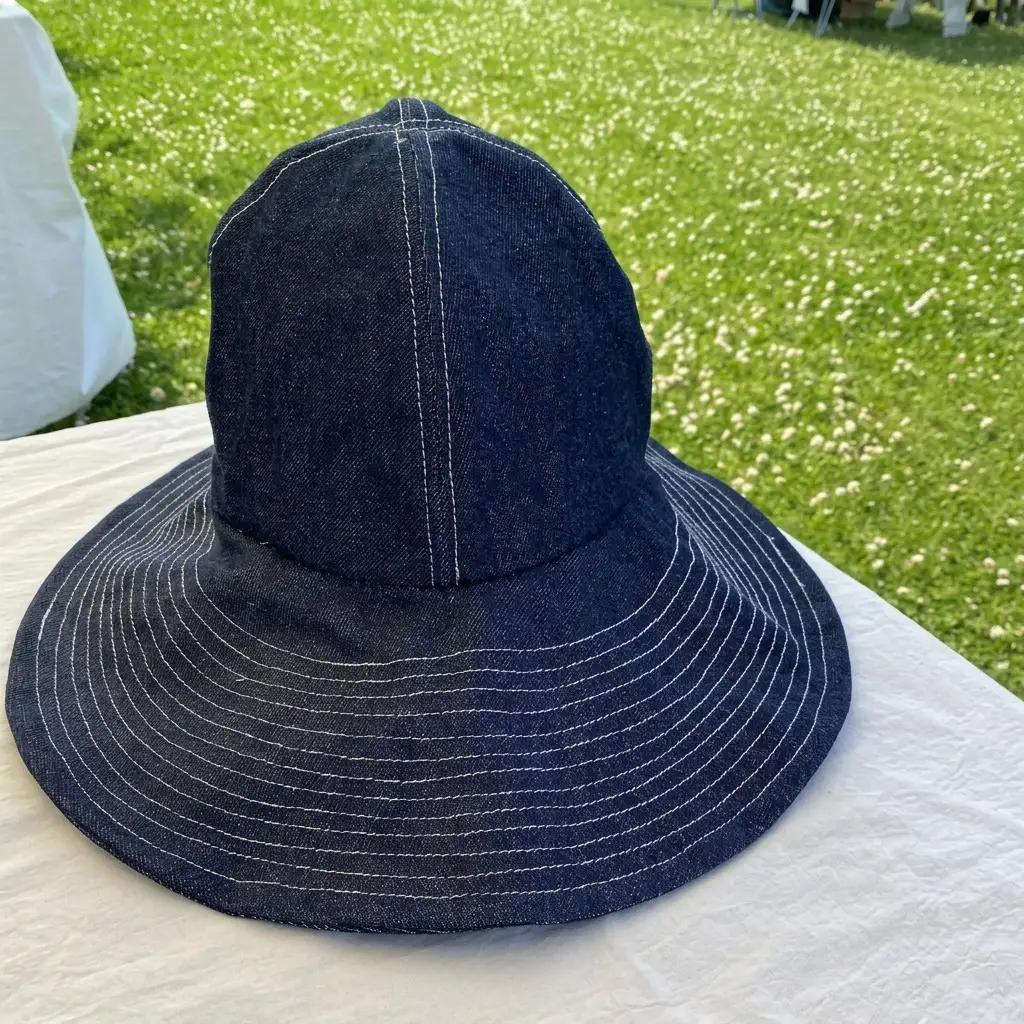 ブリム端（つば）ワイヤー入りでアレンジ自在！持ち運びにも便利！デニムキャプリーヌ