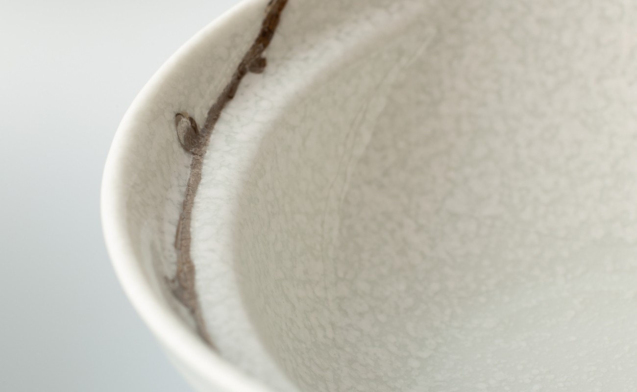 鍋料理の取り分けに使いやすく、食卓になじむ上品な取り鉢です。