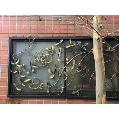 ふるさと納税 藤岡市 オーダーメイド  窓の格子 後付け【鉄の造形作品】
