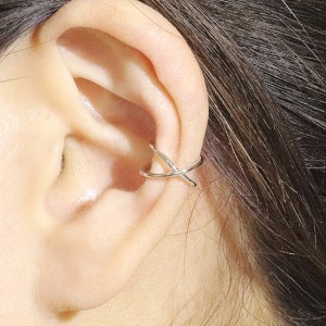 K10　クロス　イヤーカフ