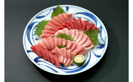 本マグロ トロ＆赤身セット 3kg（養殖）【7月発送】濃厚な赤身と高級部位トロの鮪好きにはたまらないセット 【串本町×北山村】 高級 クロマグロ【nks112-7】