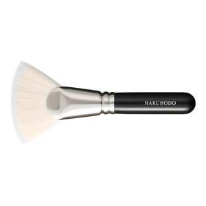 白鳳堂 化粧筆 F1521 扇段平(段差4mm)【メイクブラシ 化粧筆 フェイスブラシ パウダーブラシ 仕上げ 高級筆 職人技 手作り 日本製 ギフト 贈り物】 46-22