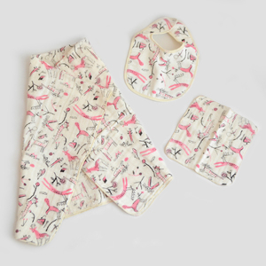 くるみの木 ベビーセット（ピンク）(おくるみ・ハンカチ・スタイ)【krm08】